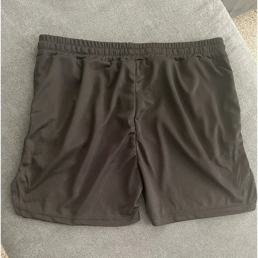 Men’s Gym Shorts NWT